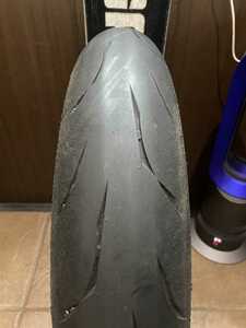 中古MCタイヤ BRIDGESTONE BATTLAX RS10 TYPE-R 120/70ZR17 ブリヂストン バトラックス レーシングストリート 120 70 17 1315 A1242