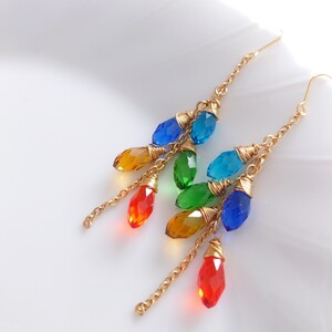 マルチカラー ロングピアス
