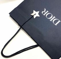 クリスチャン・ディオール「Christian Dior」ショッパー 紙袋 (70) 星のメタルチャーム付き ネイビー×シルバー 42×35×10cm バッグ用_画像6
