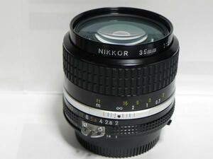 **中古品　Nikon ai-s 35mm /f2 レンズ*