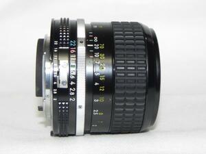 **中古品　Nikon ai 85mm /f2 レンズ