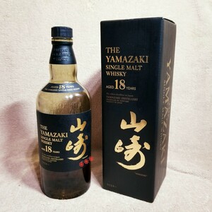 山崎18年 箱付 瓶 700ml サントリー ウイスキー 美品 空瓶 山崎 カートン 正規品