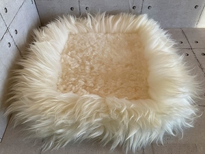  length wool to coil wool white mouton cushion INY19430S-WH mouton speciality shop mouton kingdom 