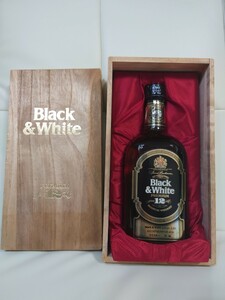 Black&White 12年　ブラックアンドホワイト　スコッチウイスキー　750ml　木箱入り　ウイスキー　特級　古酒
