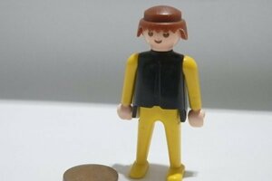 ＃0836　プレイモービル　人形　フィグ　ゲオブラ　黒×黄色＃1974年　PLAYMOBILE　geobra