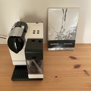 ネスプレッソ コーヒーメーカー ラティシマ プラス ホワイト F411 WH