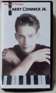 VHS Harry KONI kJr HARRY CONNICK Jr SINGING & SWINGING * lyric card attaching * video [7298CDN