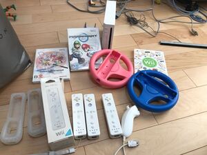 Wii 本体箱あり、起動確認済み、ヌンチャク、コントローラー3個、ソフト3本セット グレイセス マリカー、はじめてのWii