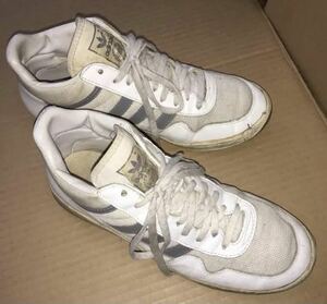 希少80s adidas 9ホール 白灰色 (8.5) Taiwan 製