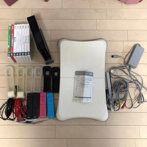 Wii 本体 Nintendo Wiiリモコン ヌンチャク ソフト8本セット