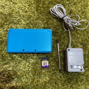 ニンテンドー3DS本体 アクアブルー