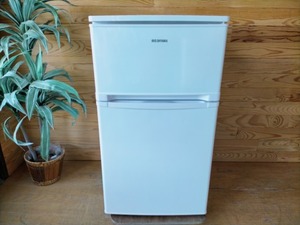 ◎アイリスオーヤマ IRIS OHYAMA 2020年製 冷凍冷蔵庫 AF81-W 81L 冷凍24L 冷蔵57L 家電