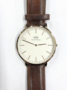 中古 ダニエルウェリントン メンズ腕時計 Daniel Wellington CLASSIC クオーツ ゴールド ブラウン 542998