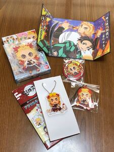 鬼滅の刃 みつめてアクリルチャーム ローソンアクリルキーホルダー ストラップ 煉獄杏寿郎
