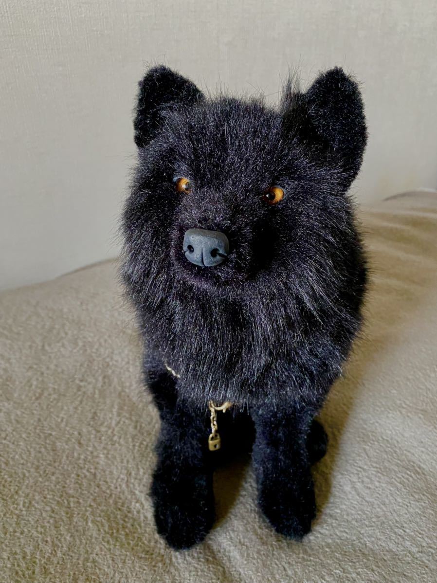 ★ Il s’agit d’un loup noir réalisé sur commande par un artiste étranger. Fait main, unique en son genre au monde, jouet en peluche, animal, autres
