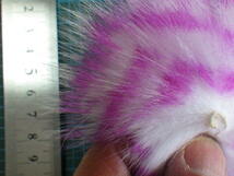 afdz010 FOX (arctic fox) tail　フォックステール　ゼブラ　ホワイト×ホットピンク　 Mパック_画像2