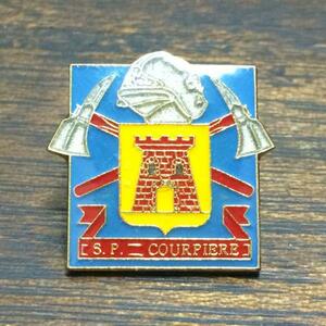 Courpiere 消防 フレンチ ピンバッジ pins pin french france