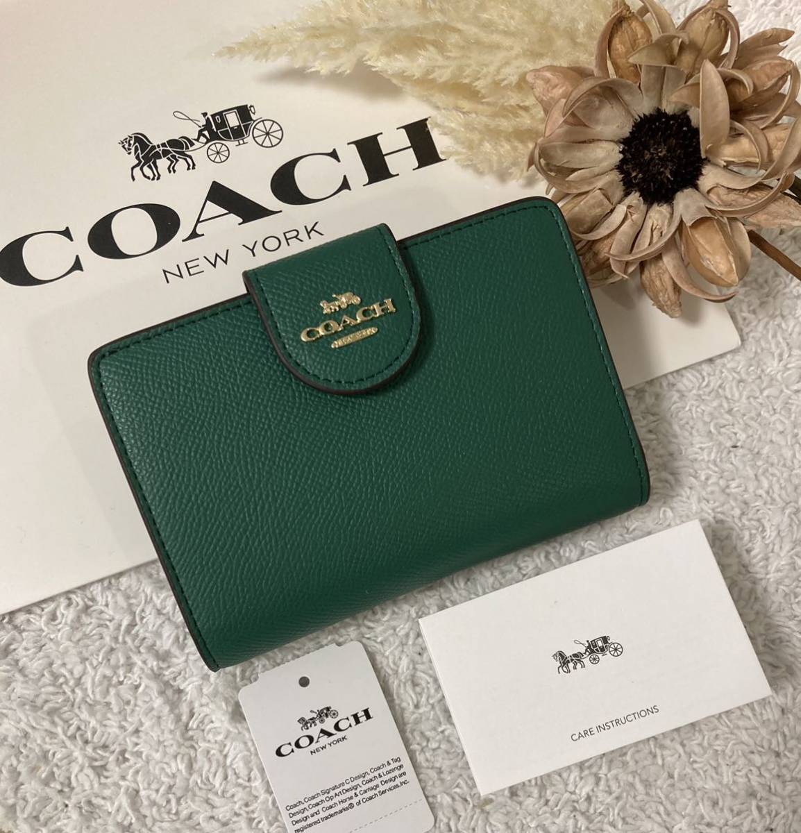 COACH】コーチ 廃盤 長財布 二つ折りグリーン系 財布・小物 レディース-