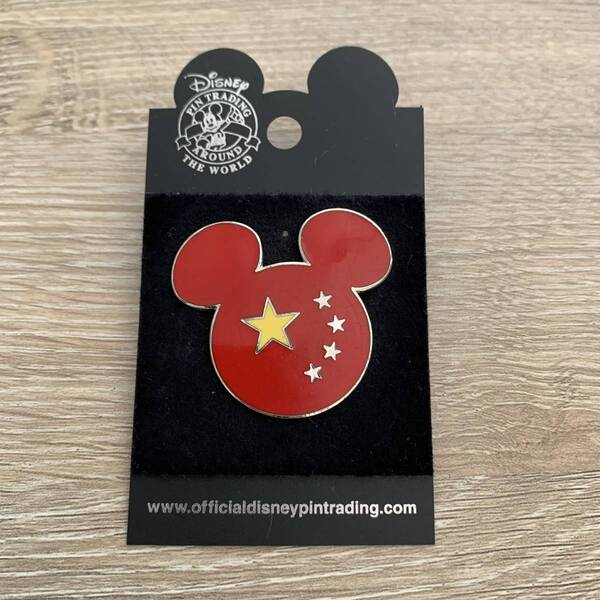 ディズニーピンバッジ!中国国旗:美品