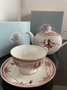 新品◆ノリタケ Noritake 魔女の宅急便 ジジ ティーポット カップ&ソーサー ピンク ジブリ