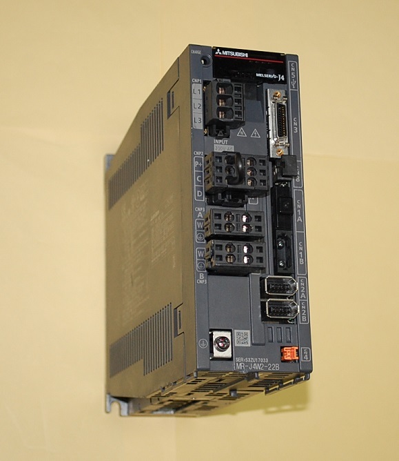 三菱電機 MR-J4W2-44B-ED (2020年製)サーボアンプ | inmano.com.br