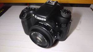 Canon キャノン EOS 70D レンズEF-S 24mm 1:2.8 STM 中古動作品 SDカード付