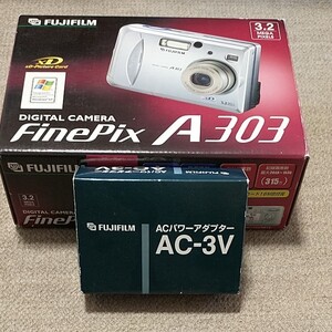 FUJIFILMデジタルカメラ FinePix A303