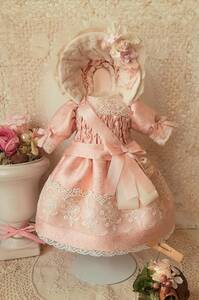 ♪♪ピンクドレスセット　約26～27cmドール用　アンティークレース(人形は含みません)♪♪