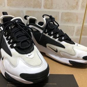NIKE ZOOM2000 22.5