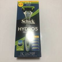 Schick シック　ハイドロ5 本体刃付き　替刃4個付　敏感肌　新品　1円スタート_画像1