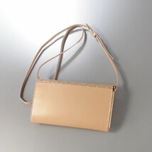 GJ6801*定価 3.1万円*トッカ TOCCA*CANDY CLOVER CROSSBODY バッグ*レザー ウォレットショルダー*お財布バッグ*ミニバッグ*ベージュ_画像2