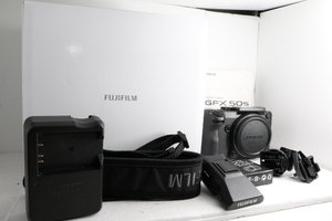 ★ほぼ新品級★ フジフィルム FUJIFILM GFX 50S DIGITAL CAMERA 中判ミラーレス一眼カメラ #8905