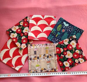 リバーシブルハンドメイドコースター大きめサイズ5枚セット中綿キルト入り淵刺繍してます