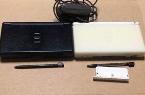 ニンテンドーDS lite 2台 充電器付き 動作確認済み ブラック ホワイト 中古 dsライト