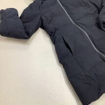 近年モデル UNIQLO ユニクロ シームレス ダウンコート ダウンジャケット レディース Mサイズ ブラック 黒 防寒 アウトドア_画像5