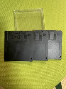 3.5 -inch floppy disk 3 pieces set in the case maxell