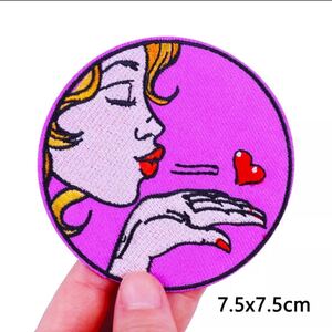 女性 ハート 紫 アイロン ワッペン 刺繍ワッペン アイロンワッペン