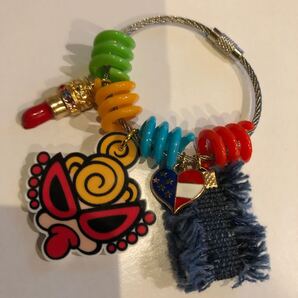 ☆☆☆元気いっぱいビタミンカラー☆☆☆【バッグチャーム】◎ワイヤーリング◎キラキラリップ&ハート&デニムリボン