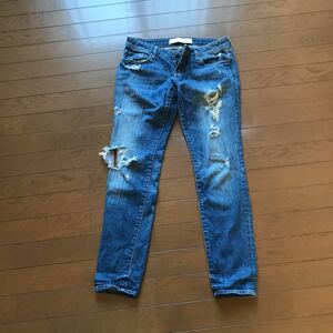 Abercrombie &Fitch damage Denim blue Denim pants America . buy 
