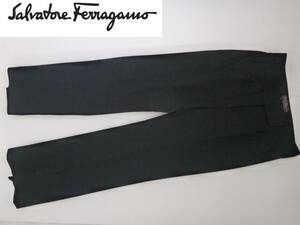 美品　サルヴァトーレフェラガモ Salvatore Ferragamo ★　黒　ブラック　しっかり生地　パンツ　40　L相当