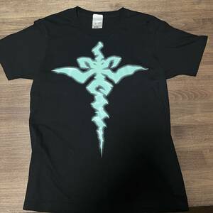 Fate / Apocrypha 黒のセイバー 紋様 Tシャツ (Fate Saber T-shirt)