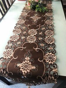 カットワーク刺繍テーブルランナー 40X180　cm豪華な演出　ブウラン　