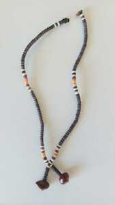 パプアニューギニア ブーゲンビル島 ハンドメイドアクセサリー ネックレス Papua New Guinea, Bougainville hand made necklace