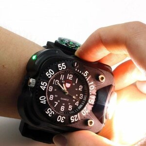 ウォッチ　3 in1 超高輝度 led 懐中電灯　防水　トーチライト　コンパス　アウトドア　スポーツ充電式　メンズ腕時計 LH686