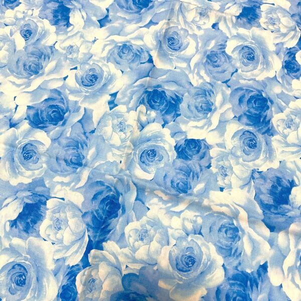 ラスト1枚 Timeless Treasures 輸入生地 110×45 Blue rose