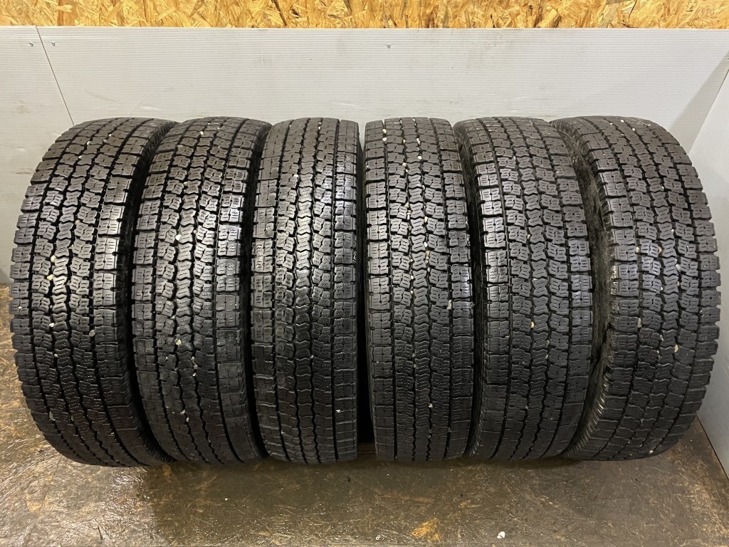 激安超安値 A543 ダンロップ 225 90R17.5 6本セット ienomat.com.br