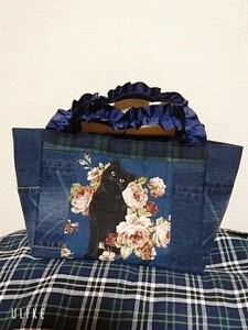 新作 ハンドメイド デニムリメイク 猫柄 トートバッグ 花柄
