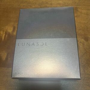 ルナソル【LUNASOL】オーロライズアイズ02 Light Variation