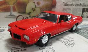 * редкость распроданный * мир 3996 шт. *GMP*1/18*1972 Pontiac GTO Hardtop красный ≠EXOTO