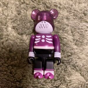 ベアブリック BE@RBRICK×SECRET BASE 100% シークレット SECRETBASE skull bee 2体